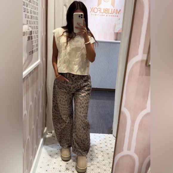 Free People Good Luck Mid Rise Barrel Jeans - Picture 4 of 12